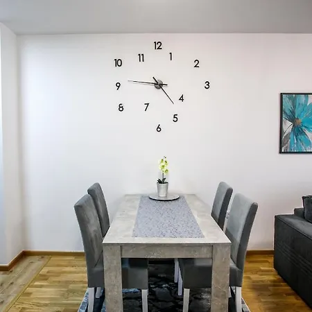 Tik Tak Apartment *