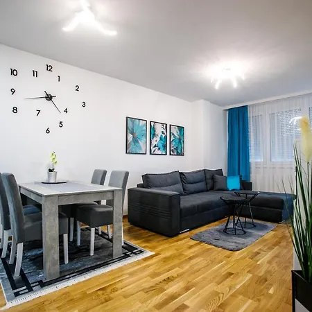Tik Tak Apartment